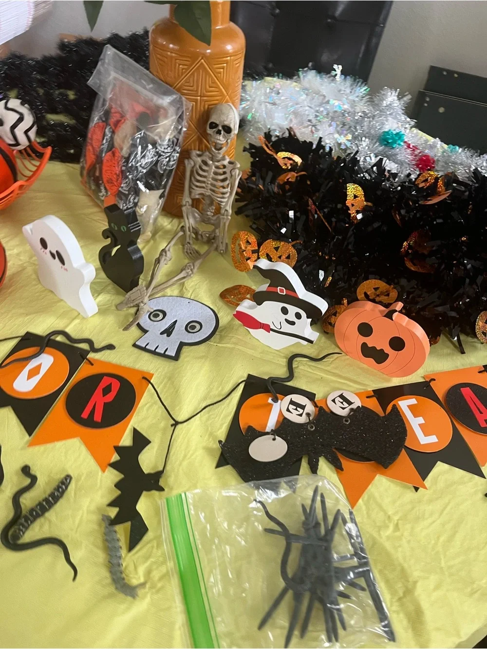 Halloween Party Table Decor Kit - Orange & Black